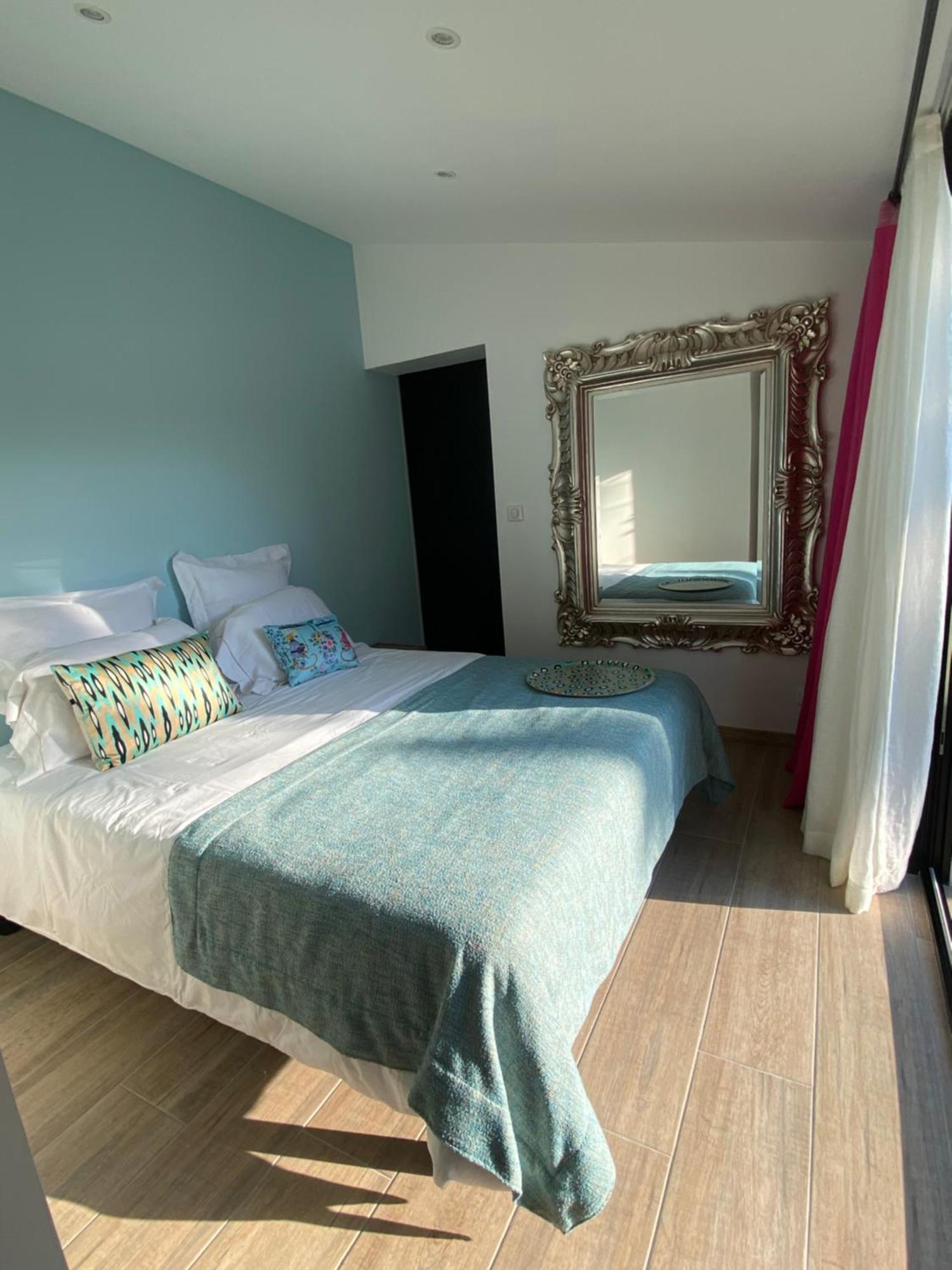 Le 5 Bis Bed and Breakfast Mornac-sur-Seudre Exteriör bild